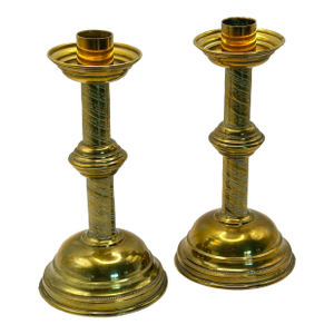Vintage Brass-Plated Metal Candlesticks With Etched Detail – Pair of Traditional Hollywood Regency Candle Holders