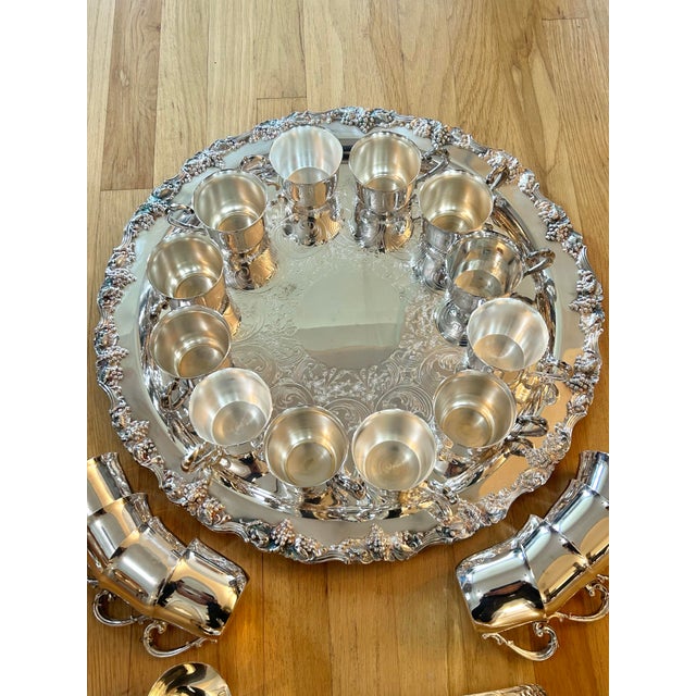 Late 20th Century Monumental Sheridan Harvest Grape Silverplate Punch Bowl Set With Underplate and 20 Cups & Ladle For Sale - Image 4 of 12