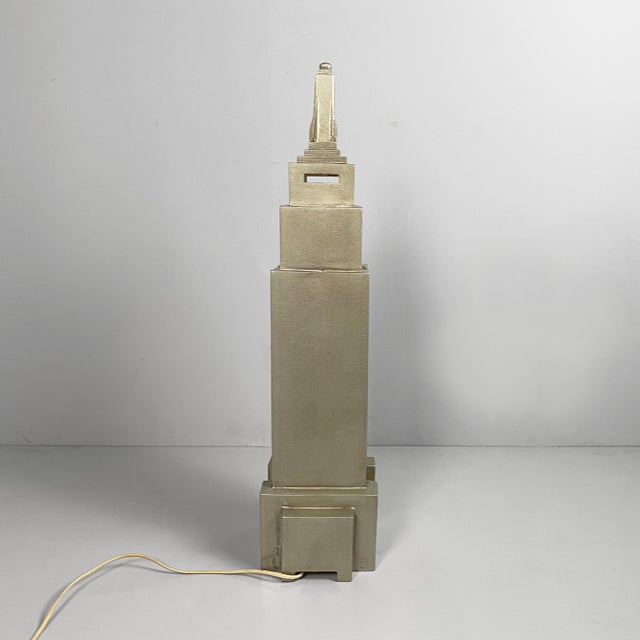 Italian Modern Skyscraper-Shaped Table Lamp by Lisola Che Non Cè, 1980s For Sale - Image 6 of 18