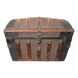 Late 19th Century Victorian Dome-Top Trunk - Rare Floral Tin & "Pony Express" Label For Sale