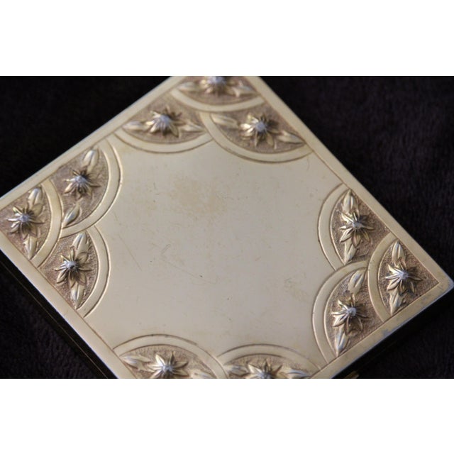 Gold Compact Mirror Powder Box, 1950s For Sale - Image 9 of 18