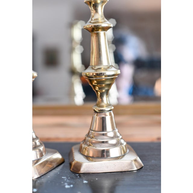 Late 20th Century Pair of Victorian English Brass Beehive Candlesticks With Pushup Traditional Lighting and Decor For Sale - Image 9 of 9