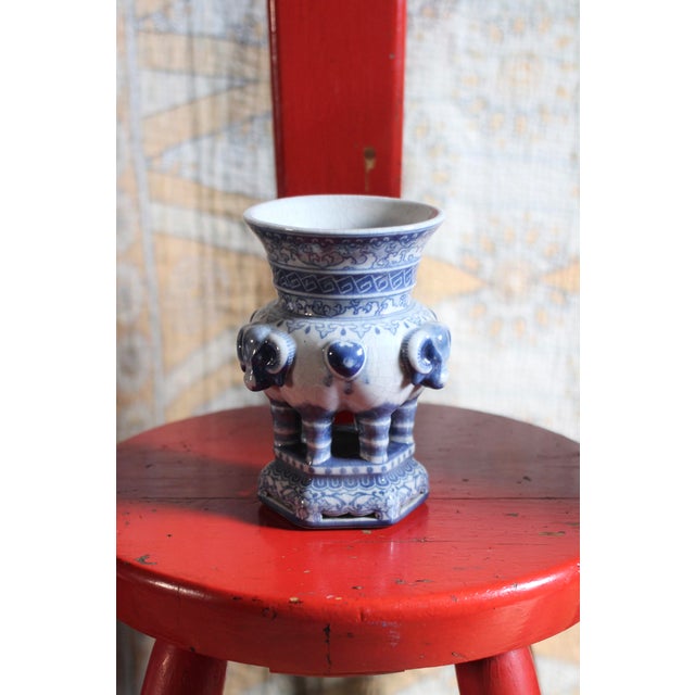 Chinoiserie 1970s Frederick Cooper Blue and White Ram Vase For Sale - Image 3 of 10