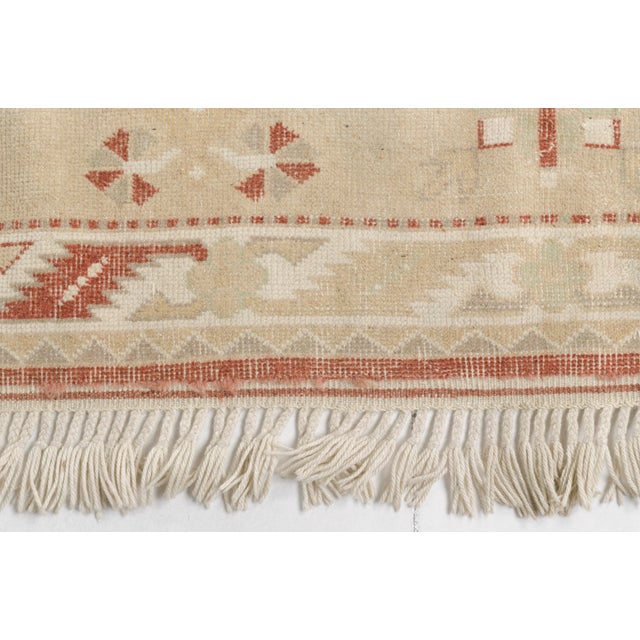 1950s Oushak Vintage Geometric Carpet For Sale - Image 5 of 10
