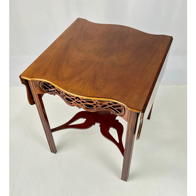 Wood Vintage Baker Furniture Historic Charleston Chippendale-Style Mahogany Pembroke Drop-Leaf Table For Sale - Image 7 of 18