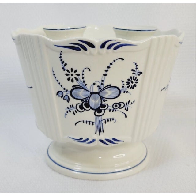 Ceramic Vintage MCM Villeroy Boch Vieux Septfontaines Luxembourg Frog Bulbs Tulip Vase For Sale - Image 7 of 7