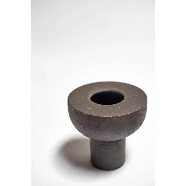 Contemporary Featured in The 2020 San Francisco Decorator Showcase — Eric Vander Molen Minimal Charcoal Ceramic Vessel For Sale - Image 3 of 6