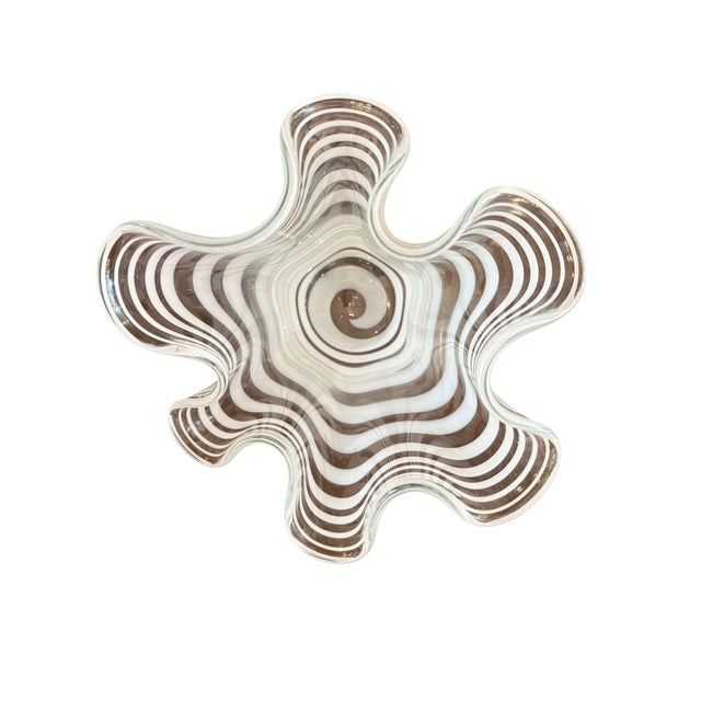 Italian Mid-Century Italian Murano Glass Handkerchief Vase, Circa 1960's. For Sale - Image 3 of 7