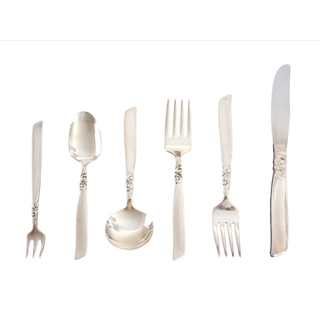 1950s Service for 12 Plus Hostess and Completer Oneida South Seas Community Silver Plated Flatware Set - 96 Pieces For Sale - Image 17 of 18