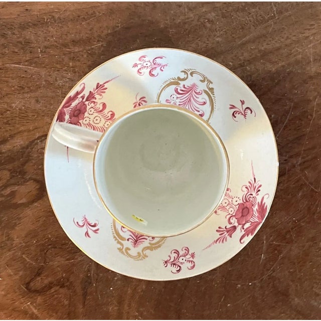 Antique 18th Century German Porcelain Puce Tea Cup & Saucer For Sale In New York - Image 6 of 10