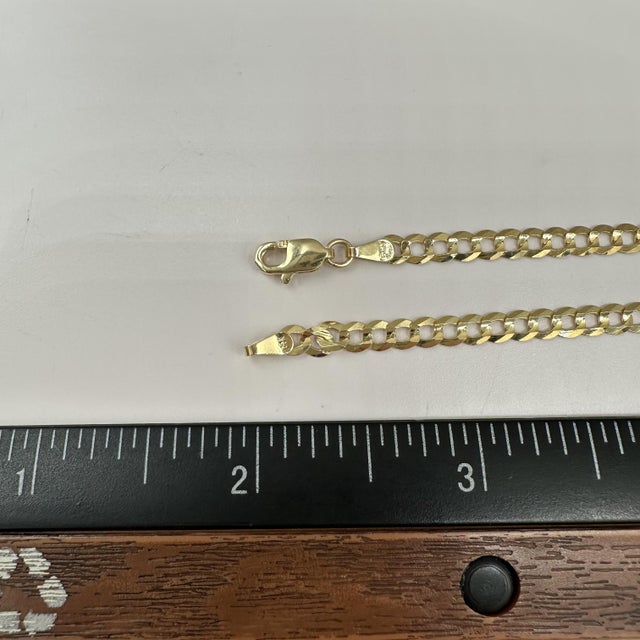 Curb Link Bracelet 14kt Yellow Gold 8in 3.7mm 3.25g Solid New For Sale In New York - Image 6 of 6