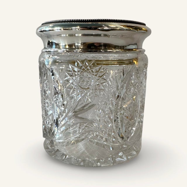 This circa 1900 American brilliant cut crystal biscuit jar is an exceptional example of the golden age of American cut...