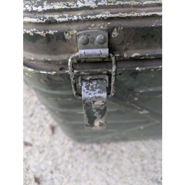 Vintage 1982 Us Army Mermite Insulated Food Storage Container For Sale - Image 10 of 12