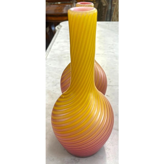 English ​19th Century Near Pair of Steven's and William's Pompeian Swirl Art Glass Vases For Sale - Image 3 of 10