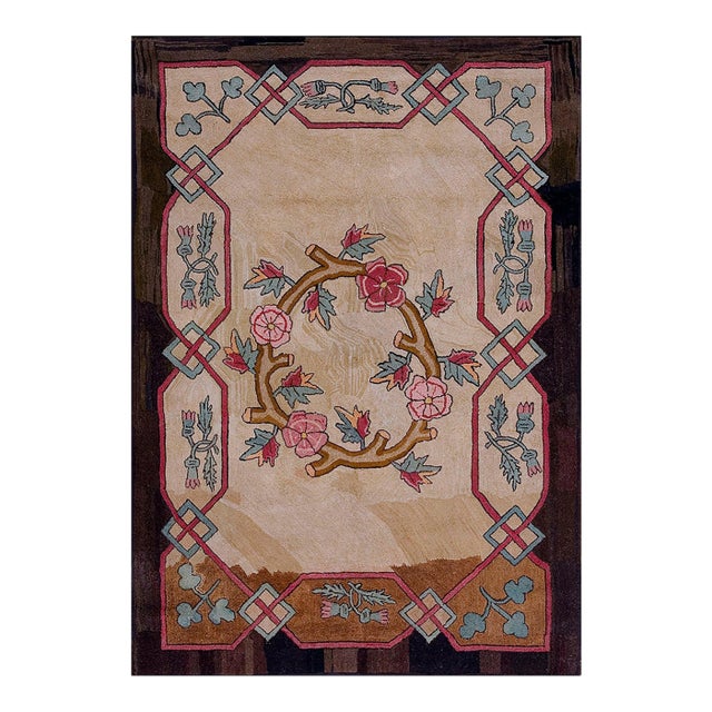1930s Tan Beige Floral Folk Art Antique American Hooked Rug 5'9" X 8'6" Handknotted Wool Carpet For Sale
