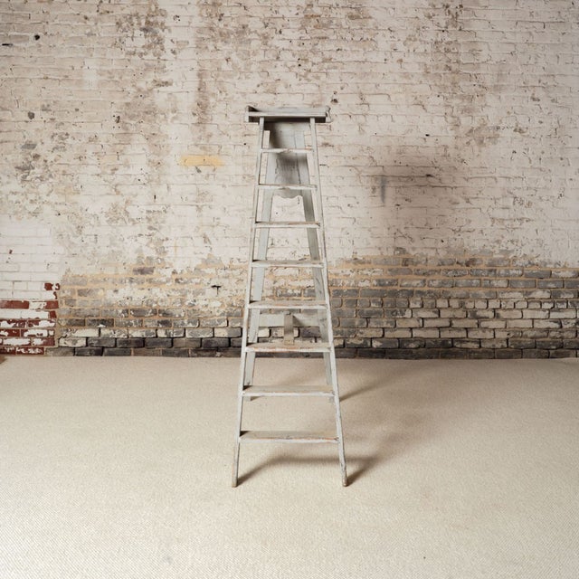 Add a rare and storied piece to your interior with this 1920s French oak library ladder from the Bibliothque Nationale de...