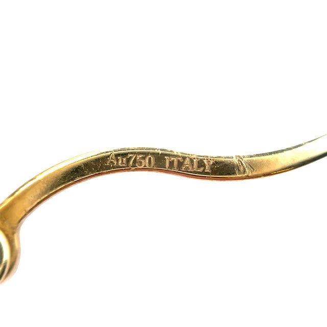 Mid 20th Century Vintage 18k Two-Tone Gold Twisted Rope Hoop Earrings, A Pair For Sale - Image 5 of 5