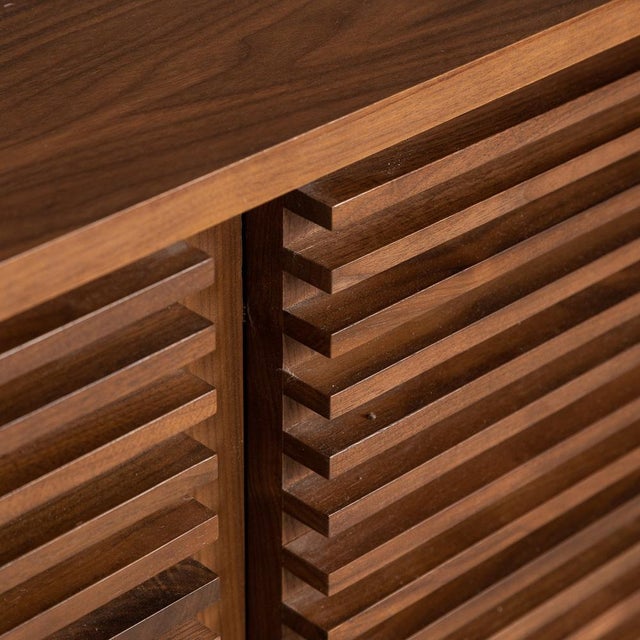 20th Century Walnut Sideboard by Nathan Yong from Heals, 1990s For Sale - Image 10 of 15