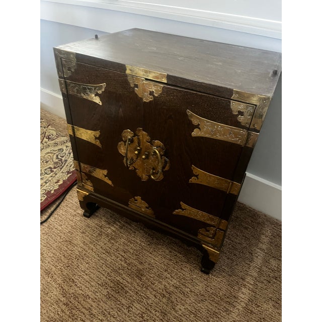 1960s Antique Mid-Century Oriental 5 Piece Cabinet Set For Sale - Image 5 of 10