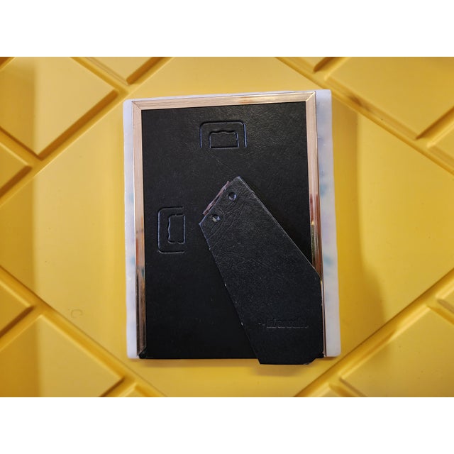 Postmodern 1995 Christine McEwan Verre Visage Handcrafted Fused Glass 5x7 Picture Frame For Sale - Image 3 of 18