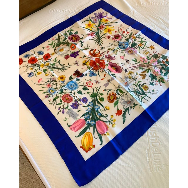Gucci Vintage Gucci "Flora" Silk Scarf For Sale - Image 4 of 4