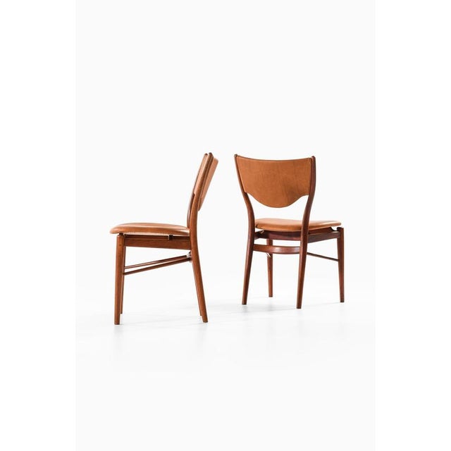 1950s Vintage Dining Chairs in Leather and Teak by Finn Juhl, 1952, Set of 6 For Sale - Image 5 of 11
