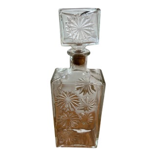 Vintage Mid-Century Modern Sunburst Decanter , Stylish Whiskey or Tequila Glass Decorative Bottle For Sale