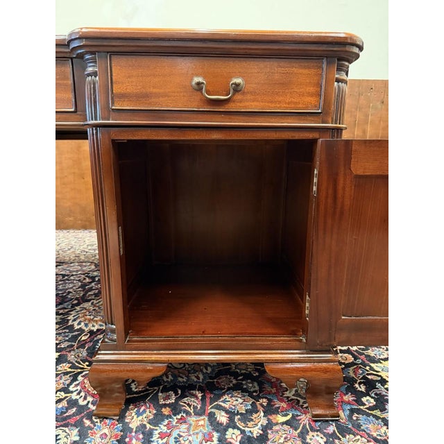 English Desk with Green Leather For Sale - Image 15 of 18