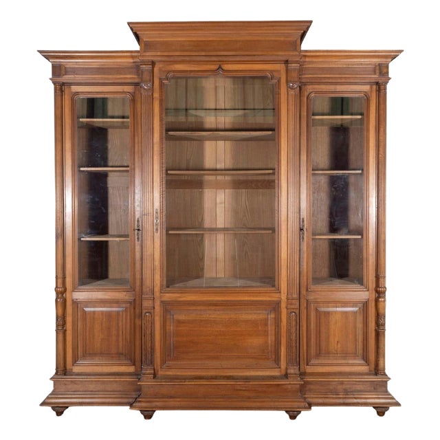 French Solid Walnut Bookcase with Carved Columns, Late 19th Century For Sale