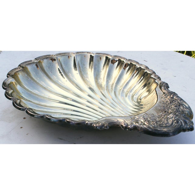 1970s 14" Majestic Silverplate Scallop Shell Tray - Ornate Floral Handle For Sale - Image 12 of 17