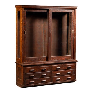 Antique Kewaunee Quarter-Sawn Oak Laboratory Display Cabinet, Circa 1910s–1920s For Sale