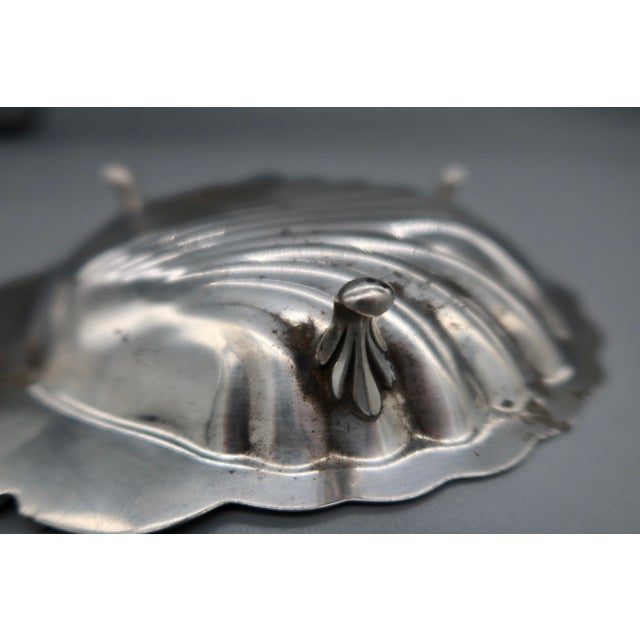 Vintage Silverplate Footed Shell Dish — Scalloped Clam Shell Serving Dish For Sale In Austin - Image 6 of 9