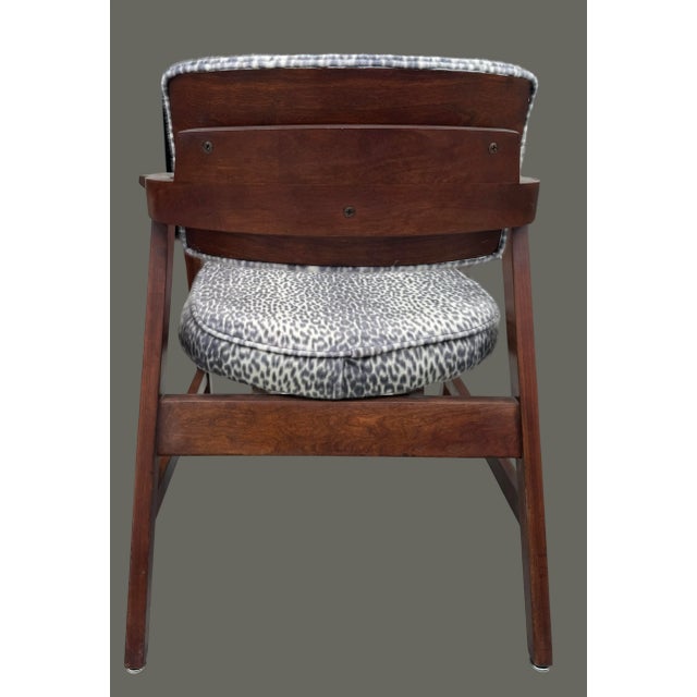 Mid 20th Century Vintage Walnut Gunlocke Chairs, a Pair For Sale - Image 5 of 8