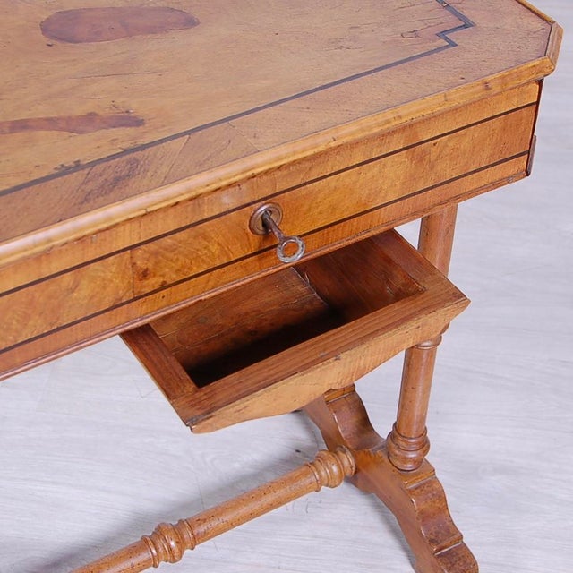 Work Table in Walnut Root, Italy, 1800s For Sale - Image 11 of 18
