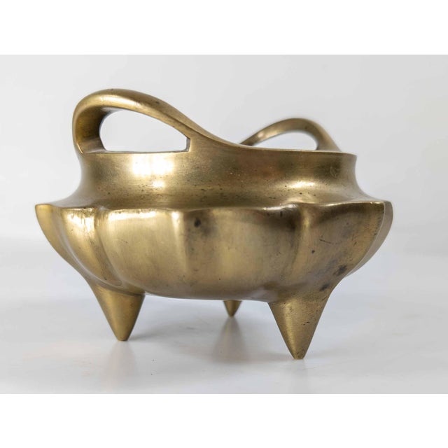 Early 19th Century 18th or 19th Century Chinese Bronze Tripod Lobed Censer Probably Daoguang Period For Sale - Image 5 of 18