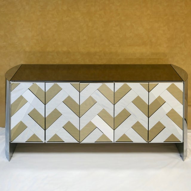 1970s Mirrored Chevron Herringbone Credenza Attributed to Ello , Circa 1970's For Sale - Image 5 of 15