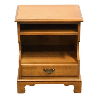 Drexel Furniture Solid Maple Litchfield Colonial Early American Style 20" Open Cabinet Nightstand 608-611-6 For Sale
