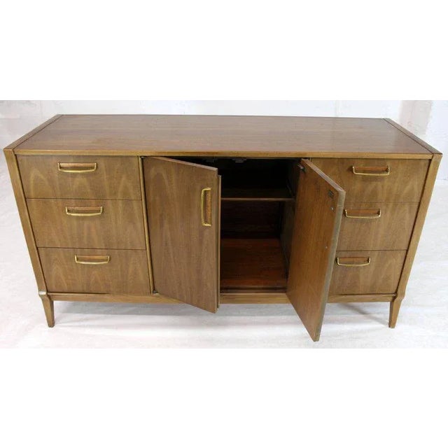 1970s Mid-Century Modern Satinwood Brass Pulls Dresser Credenza For Sale - Image 13 of 14