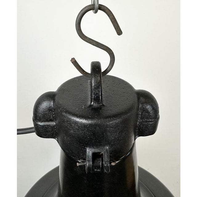 1970s Industrial Black Pendant Factory Lamp with Cast Iron Top, 1970s For Sale - Image 5 of 17
