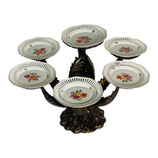 1950s Bronze Centrepiece Artichoke Leaves With Shuman Reticulated Porcelain Plates - 8 pcs For Sale