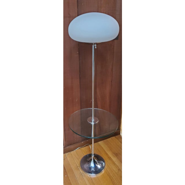 Mid 20th Century Vintage Chrome Tulip Base Floor Lamp With Floating Glass Table in the Style of Laurel For Sale - Image 9 of 9