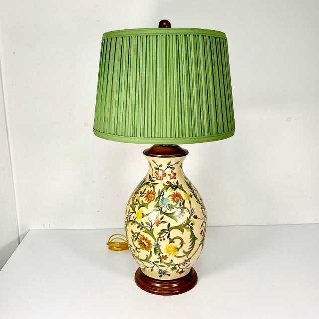 Rustic European 1980s Boho Chic Rustic European Italian Tuscany Style Ceramic Handpainted Flora Table Lamp With New Shade For Sale - Image 3 of 18