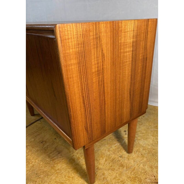 Wood Vintage Teak Sideboard from Turnidge of London, 1960 For Sale - Image 7 of 12