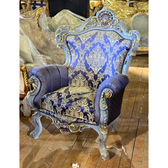 French Royal French Louis XV Armchair With Blue Damask Upholstery, Hand-Carved Frame & Gold Leaf Accents For Sale - Image 3 of 3