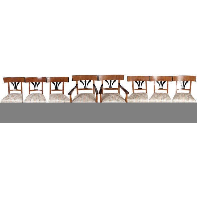 Age and Origin: This seating group is likely from around 1920 and probably originates from Germany. Chair Dimensions:...