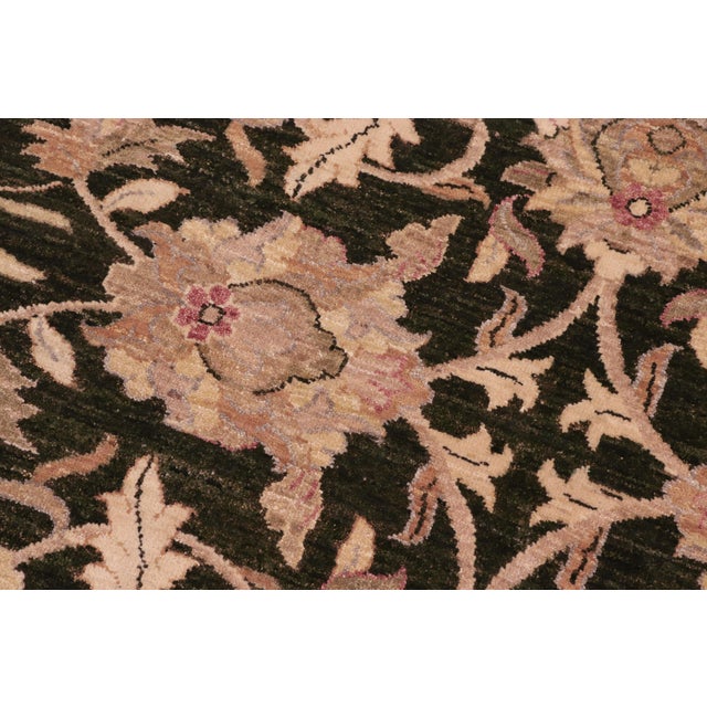 Textile Classic Ziegler Jolie Dark.green/Tan Wool Round Rug - 8'10'' X 9'2'' For Sale - Image 7 of 9