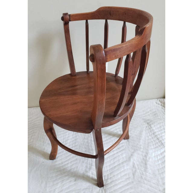 Antique Round Chair With Vine Connecting Legs Chairish