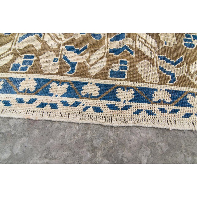 House of Séance - 1920s Antique Oushak Medallion Hand-Knotted Rug - 7’6” X 13’4” For Sale - Image 9 of 10