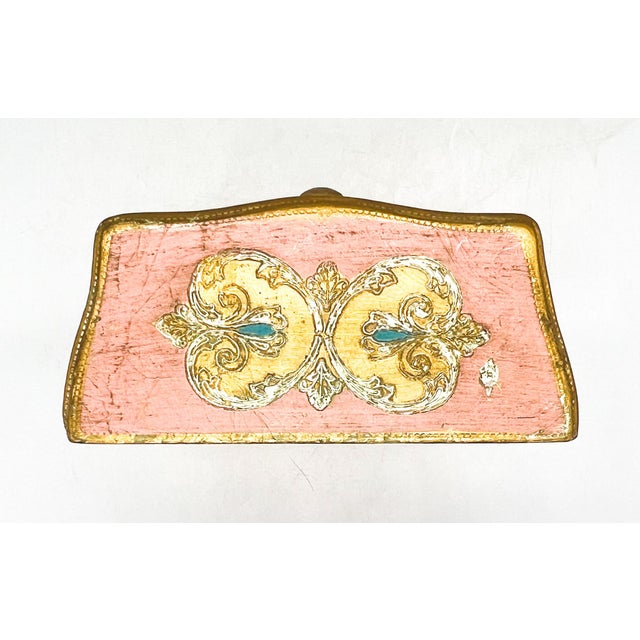 Mid Century Italian Florentine Pink & Giltwood Jewelry 3-Drawer Chest Box – Rococo / Hollywood Regency For Sale - Image 11 of 14