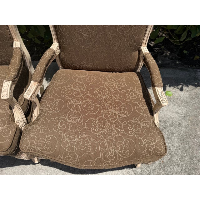 Vintage Fairfield Louis XV Style Painted Bergere Lounge Chairs, Pair For Sale - Image 12 of 14